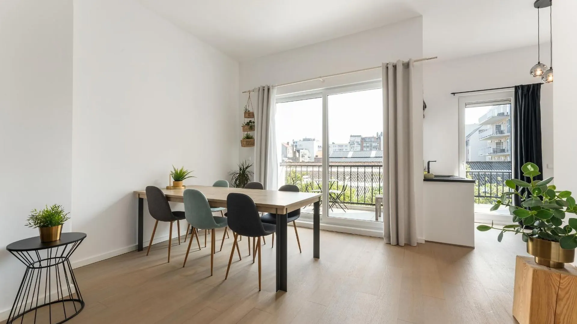 Prachtig Appartement Aan Zee Met 2 Terrassen - 4P Ostend 0*,  Belgium